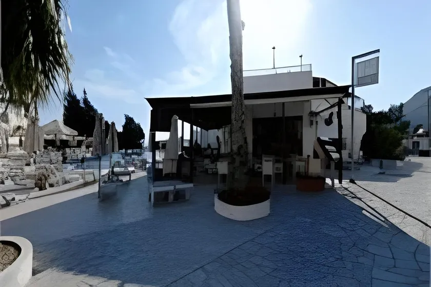 Matina Pefkos Aparthotel - Image 1