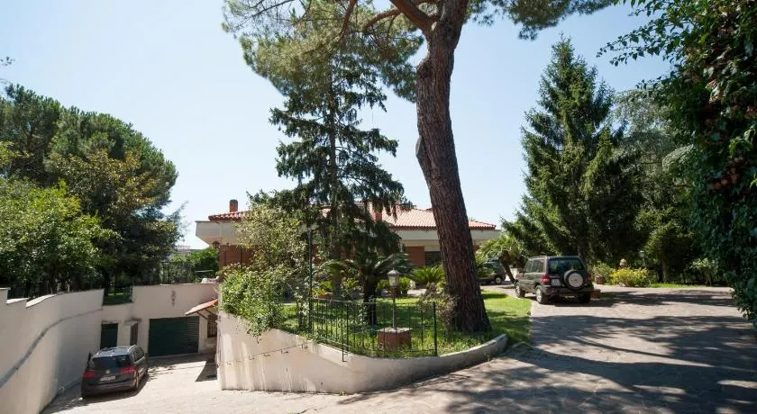 Mons Aureus Resort - Image 1