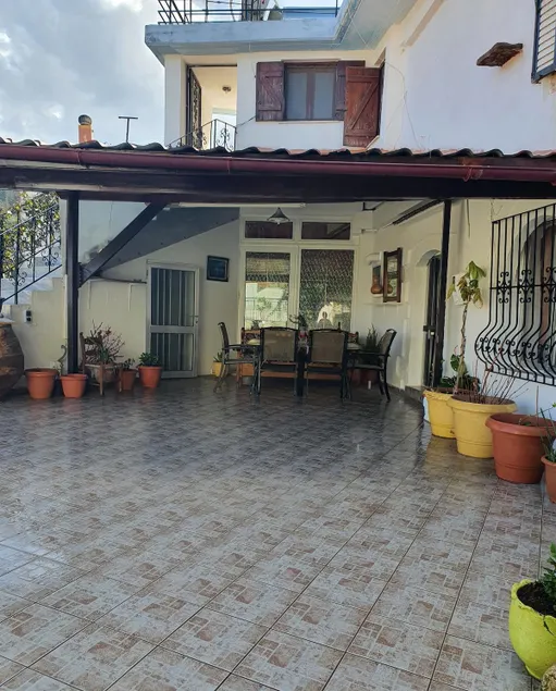 House of Tasia - Image 1