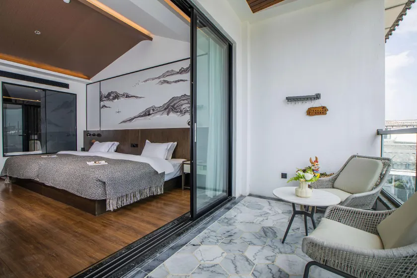 Dali Canghai CHAI Designer Villa (Longkan Wharf No. 1 Store) - Image 1