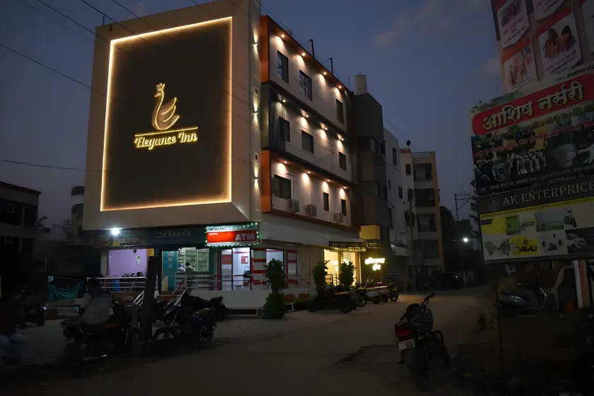 Hotel Elegance Inn - Image 1