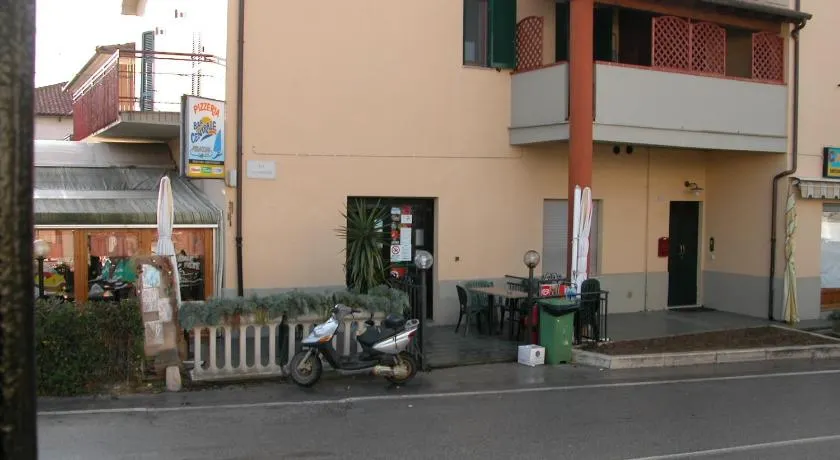 Appartamento al 1° piano, zona centrale - Image 1
