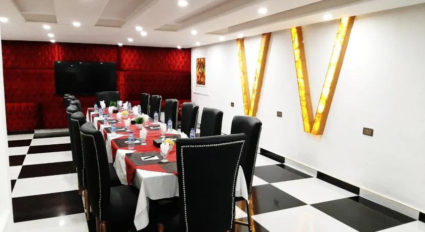 Lawrence View Hotel, Lahore - Image 1