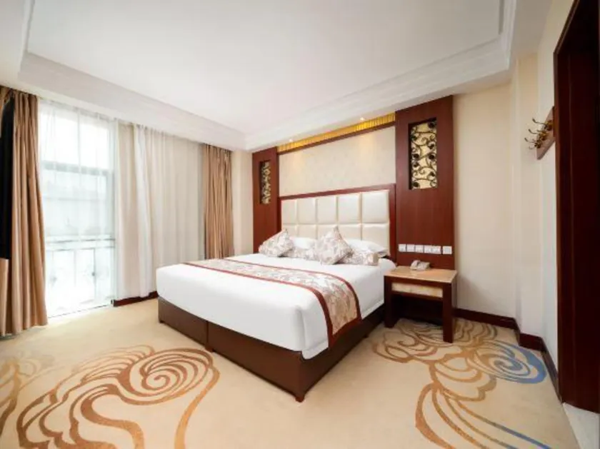 Jiuzhou International Hotel (Neihuang Renmin Road) - Image 1