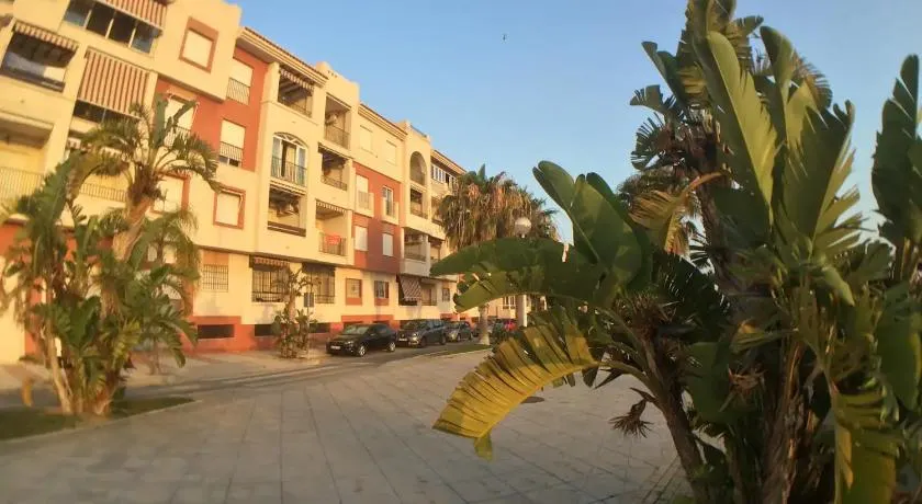 Apartamento Playa Calahonda El Farillo con terraza - Image 1