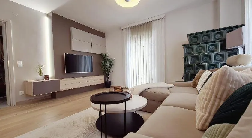 Royal Retreat - ŠARAC Apartment - Image 1