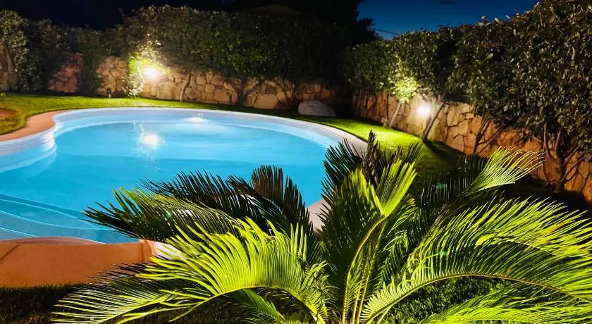 Villa Nadia con piscina privata Budoni - Image 1