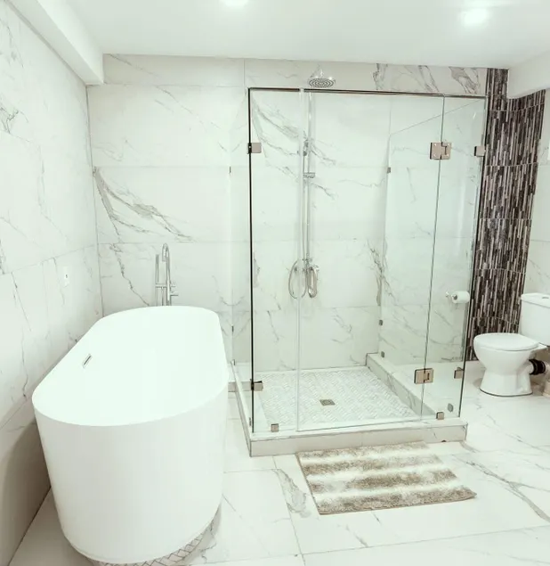 Maximum Beach Hotel - Image 1