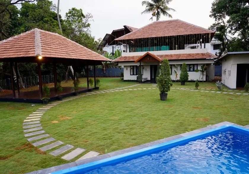 Mangrove Bay - Boutique Resort - Image 1