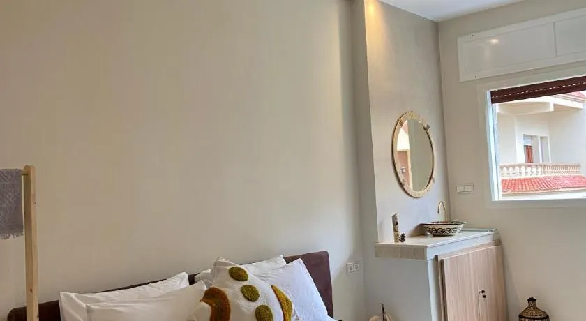 Cozy nest bedroom - family only - Image 1