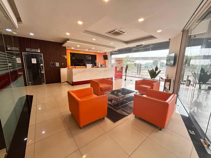 Signature Hotel by Easy Nap - Image 1