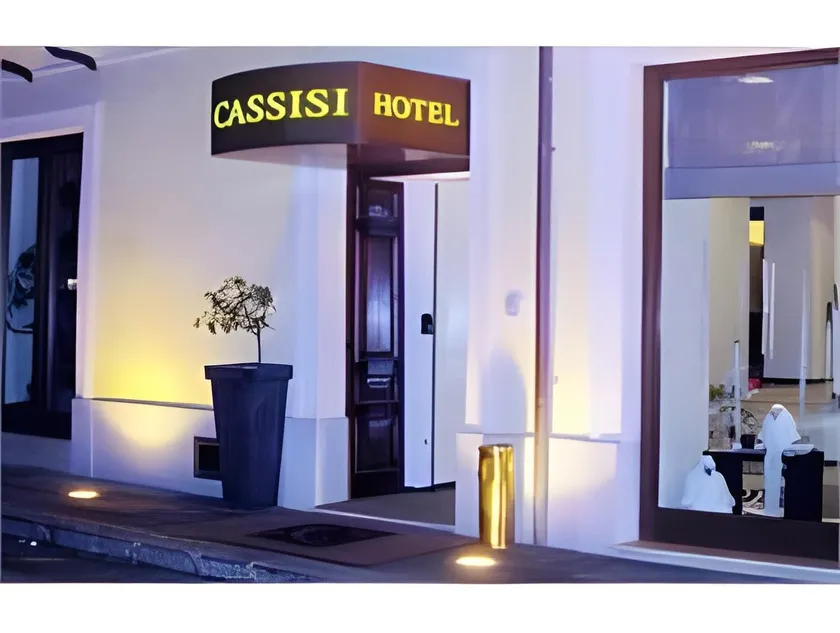 Cassisi Hotel - Image 1