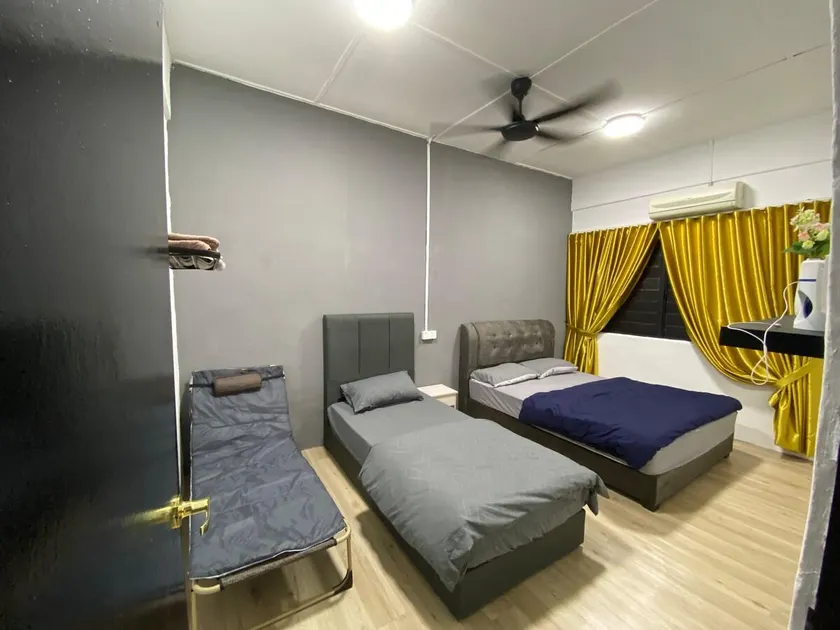 Pagoh Town Homestay - Image 1