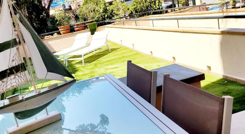 Apartamento frente al mar en la mejor ubicación de Calella - Image 1