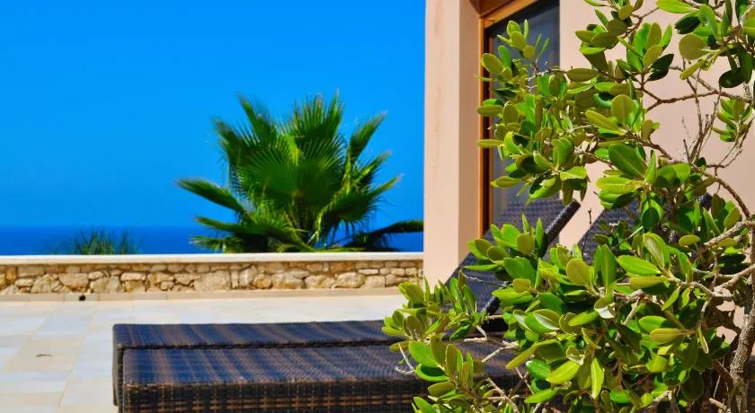 Gerani Private Villa - Image 1