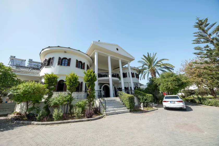 Meryem's Hotel - Image 1