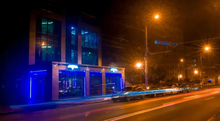 Hotel Aqua - Image 1