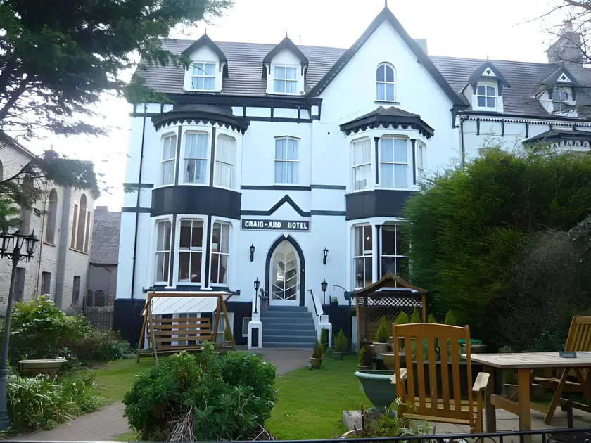 Craig-Ard Hotel - Image 1