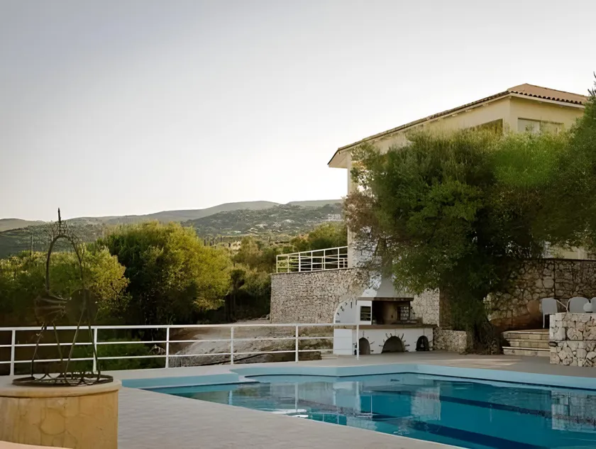 Armyra Villas - Apartments with Sea Views & Shared Pool - Image 1
