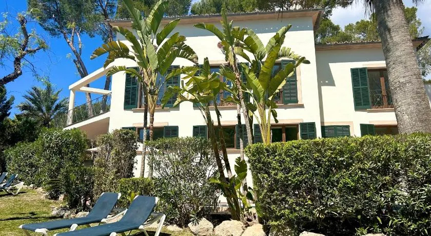 Beachhouse 2min to the sea with pool & wonderful garden - Image 1