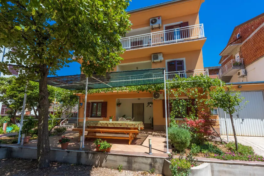 Apartments Lilin - Image 1