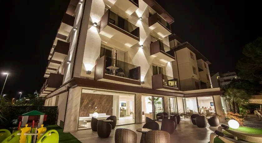 Hotel Pineta Mare - Image 1