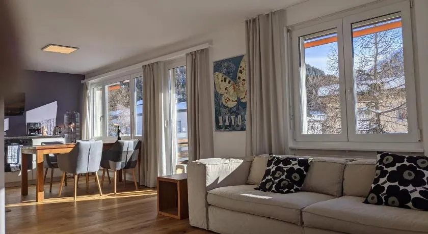 Ferienwohnung Parsennblick mit Dachterrasse - Image 1