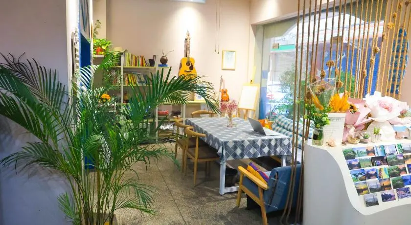 Murphy Youth Hostel Guilin桂林北站莫非青年旅舍 - Image 1
