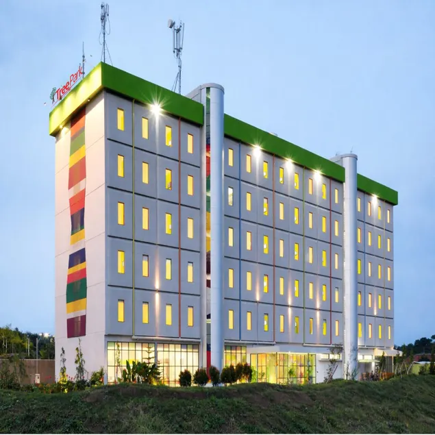 TreePark Hotel Jakarta Airport - Image 1