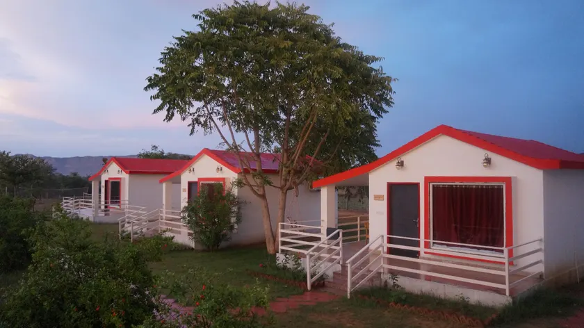 Hotel Wow - Relish in the Wild, Lakeside location, Nearest to Sariska Entry Gate 10KM - Image 1