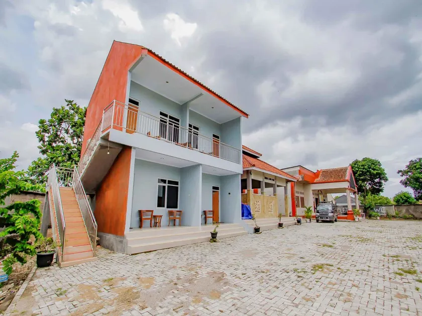 Hotel Inayah Syariah - Image 1