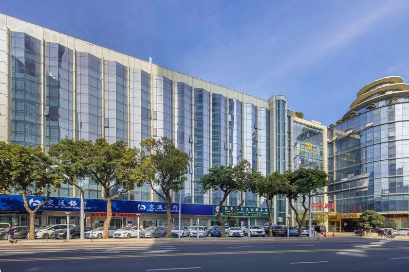 Kingdo Hotel - Image 1