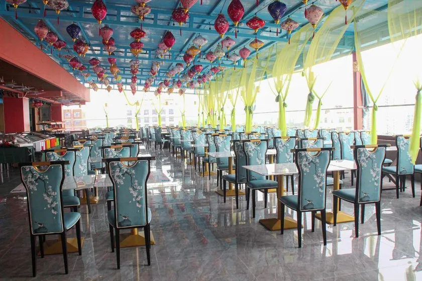 Huayuanli Hotel - Image 1