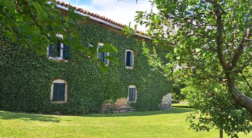 Old house Nilovic - Image 1