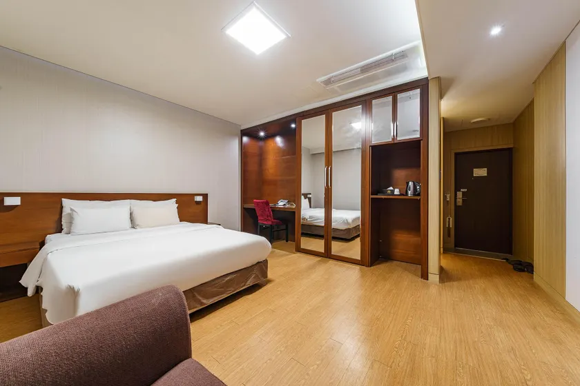 Suwon (Ingye-dong) Korea Hotel - Image 1