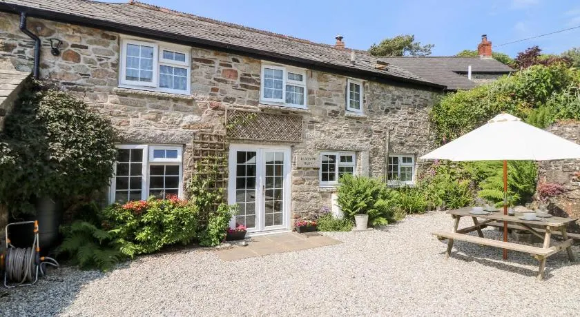 Henwood Barn - Image 1