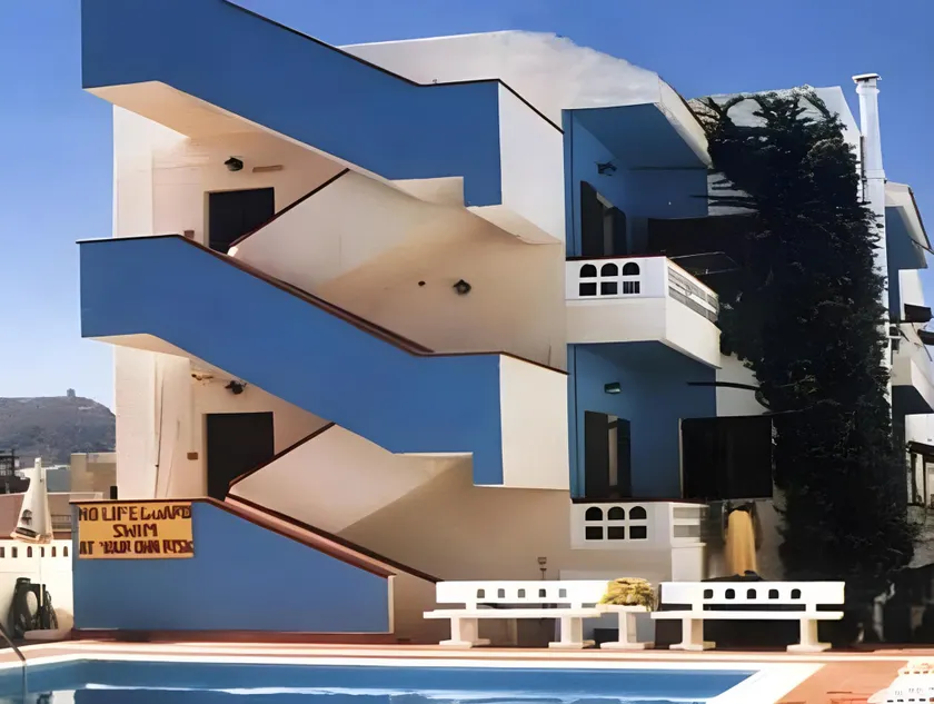 Eleni Apartments - Image 1