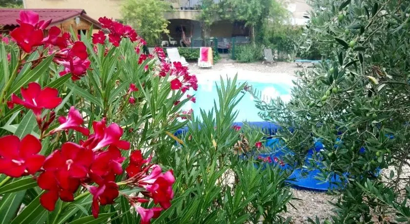 Chambre studio cuisine indépendant 2 pers piscine proche Thermes des Fumades - Image 1