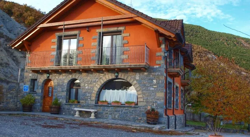 Casa Miguel Périz - Image 1