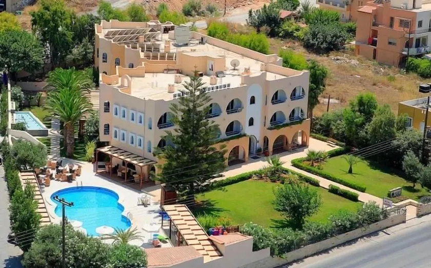 Villa Karteros with Private Swimming Pool - Image 1