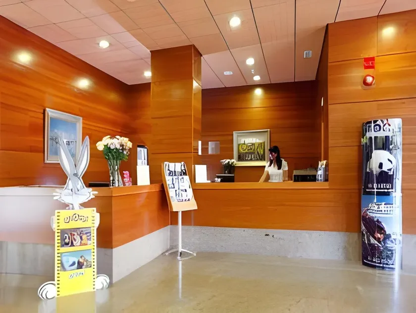 Hotel Las Provincias - Image 1