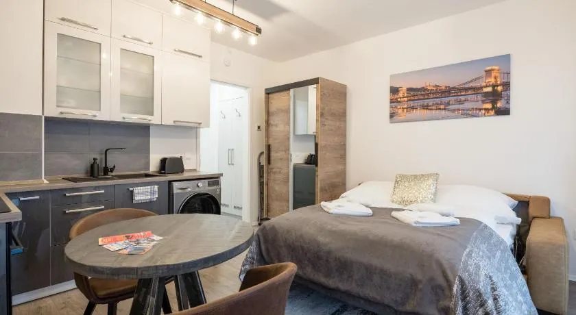 Central Sphere Apartment - Image 1