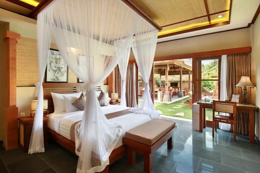 Comportable  4 Bedroom Pool Villa #L83 - Image 1