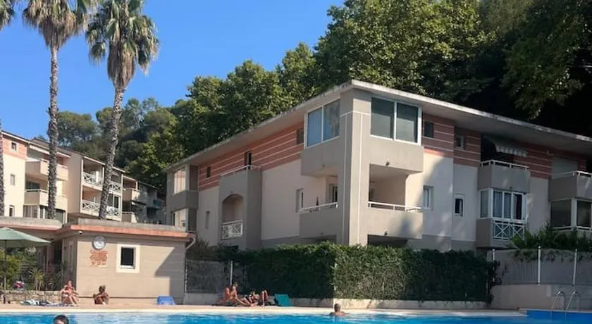 appartement rez de jardin 6 personnes cagnes sur mer 06 piscine et tennis - Image 1
