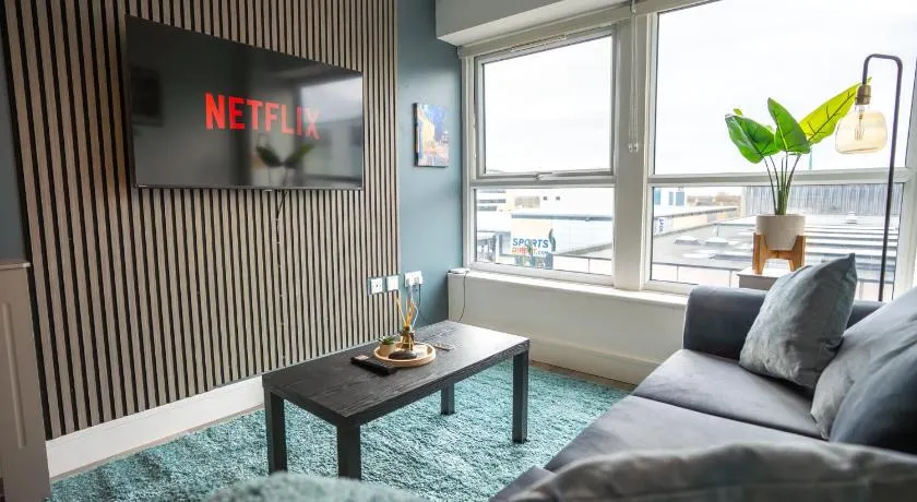 Harlow Flat - Perfect for Families or Contractors - Image 1