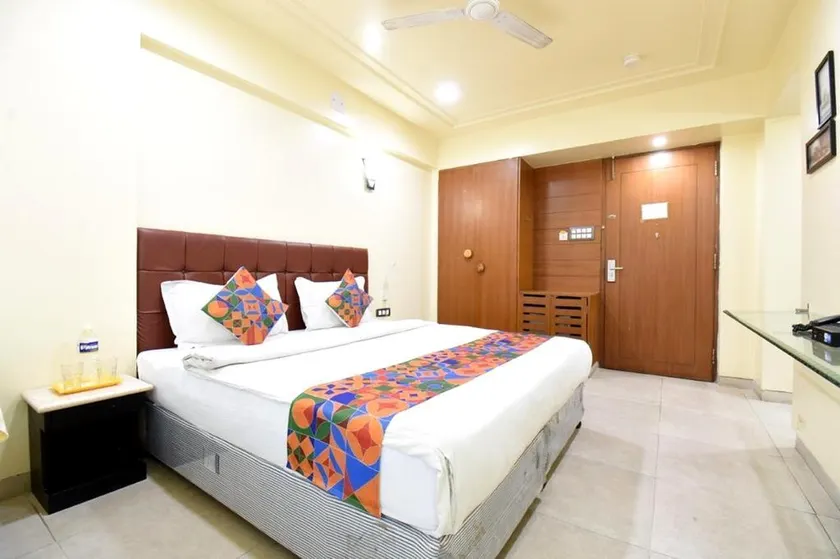 SR Rooms - Image 1