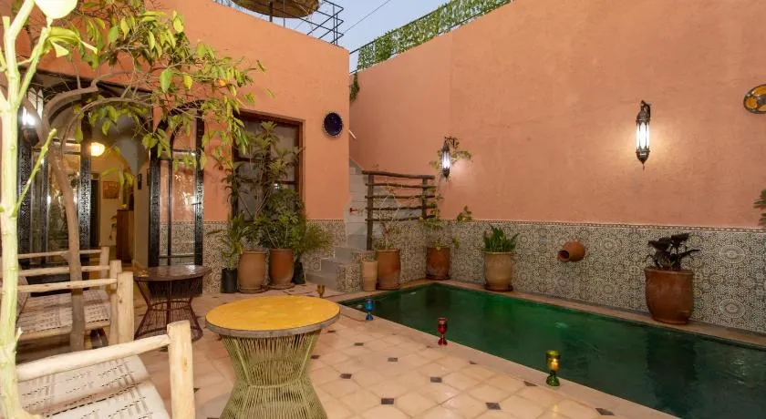 the old house - Image 1