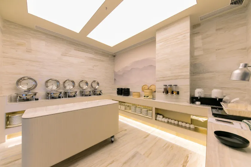Ji Hotel Shanghai Hongqiao Airport Tianshan West Road - Image 1