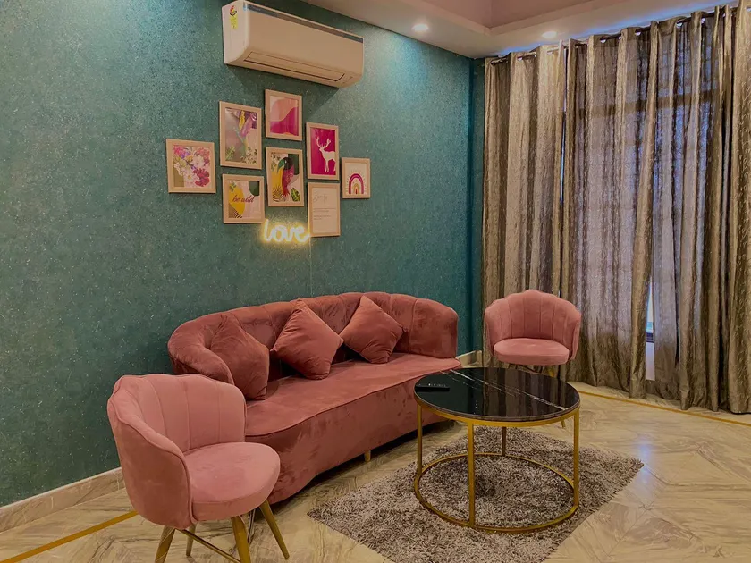 Noida Apartments - Image 1