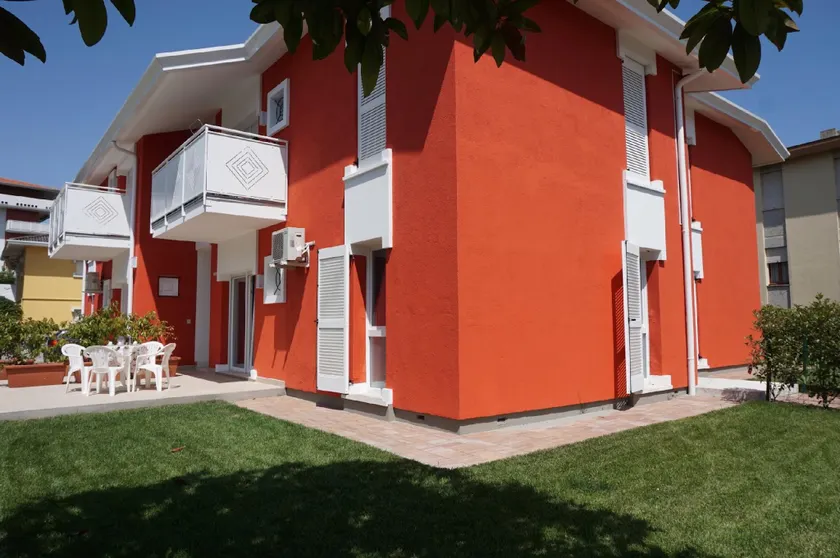Beautiful One-storey Building For 6 People - Image 1